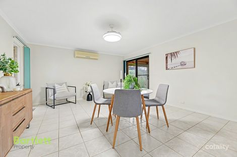 Property photo of 32 Lawrence Drive Berwick VIC 3806