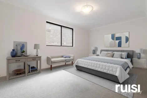 Property photo of 8 Nesbitt Place Prairiewood NSW 2176