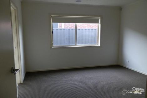 Property photo of 31 Elderberry Way Pakenham VIC 3810