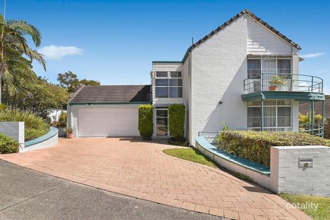 Property photo of 8 Silver Birch Close Caves Beach NSW 2281