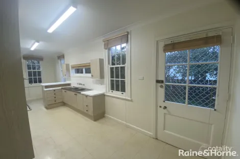 Property photo of 47 Sampson Street Orange NSW 2800