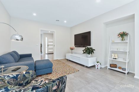 Property photo of 2/5 Plover Place Carrum Downs VIC 3201