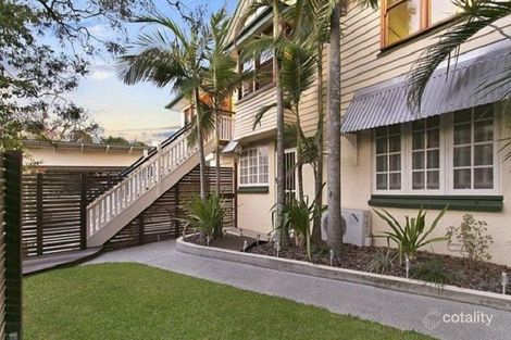 Property photo of 2/24 Brinawa Street Camp Hill QLD 4152