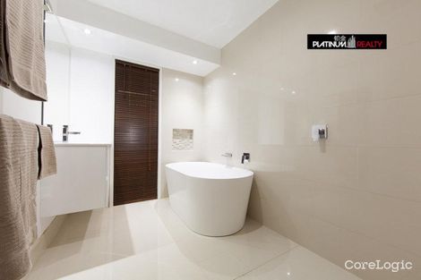 Property photo of 5 Meister Court Carrara QLD 4211