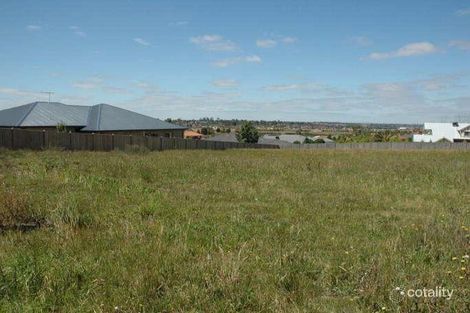 17 Highgrange Way, Narre Warren North, VIC 3804