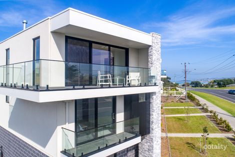 Property photo of 24 Great Ocean Road Marengo VIC 3233