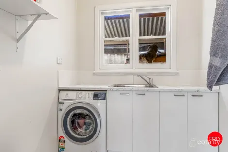 Property photo of 60 Specimen Hill Road Golden Square VIC 3555