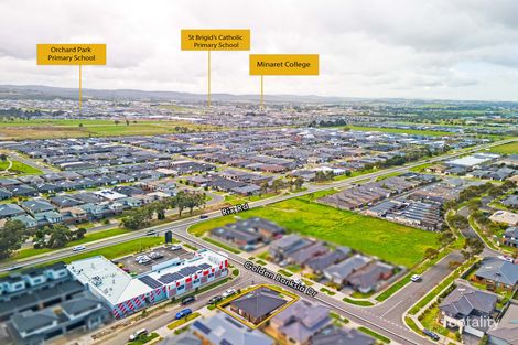 Property photo of 21 Golden Banksia Drive Officer VIC 3809