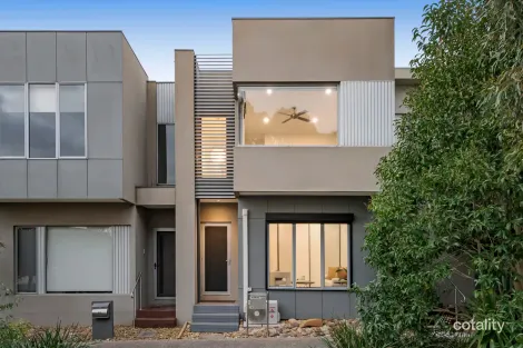 38 Bursaria Dr, Caroline Springs, VIC 3023