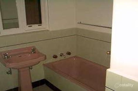 Property photo of 4 Elm Crescent Ivanhoe East VIC 3079