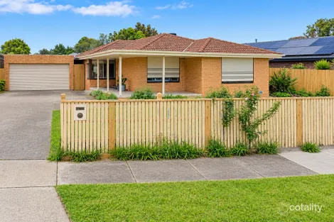 17 Malua Cres, Mill Park, VIC 3082