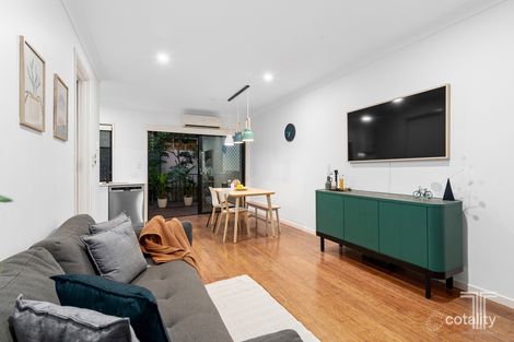 Property photo of 2/11 Kennington Road Camp Hill QLD 4152