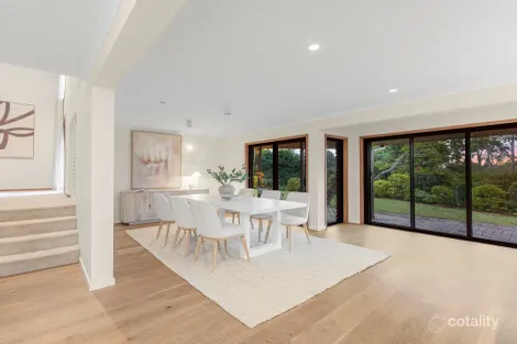 Property photo of 1 Evans Court Mount Ommaney QLD 4074