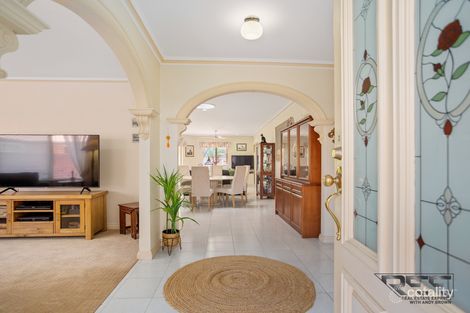 Property photo of 11B Glasshouse Close Bibra Lake WA 6163