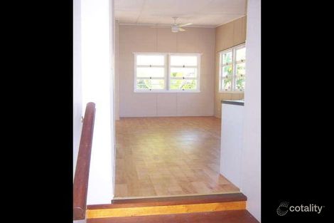 Property photo of 8 Arvon Avenue Beachmere QLD 4510