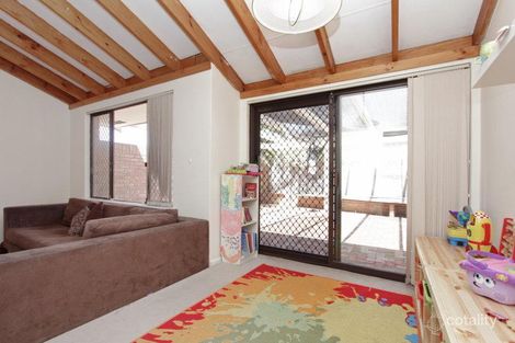 Property photo of 8 Hamlet Close Beldon WA 6027