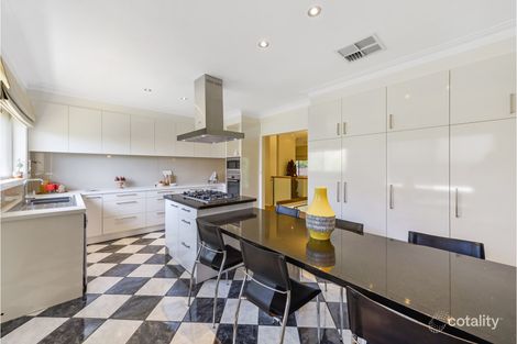 Property photo of 143 Graham Road Viewbank VIC 3084