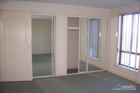 Property photo of 10 Norris Crescent Bundoora VIC 3083