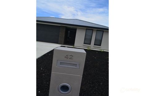 Property photo of 42 Fairbrother Circuit Nuriootpa SA 5355
