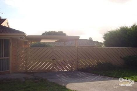 Property photo of 33 Meeking Drive Pakenham VIC 3810