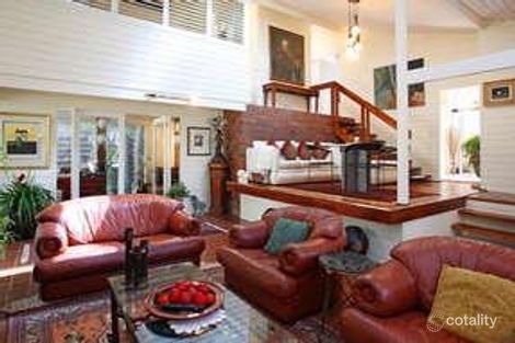 5 Aldergrove St, Chapel Hill, QLD 4069