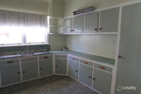 Property photo of 82 Devereux Street Warracknabeal VIC 3393