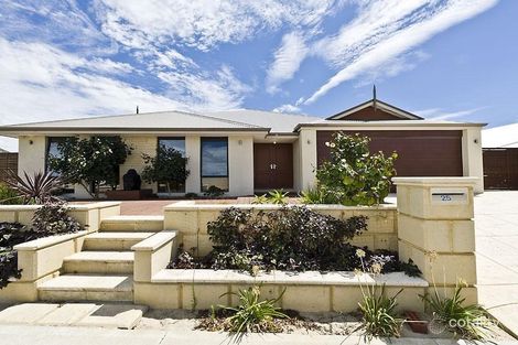 25 Amethyst Pkwy, Aveley, WA 6069