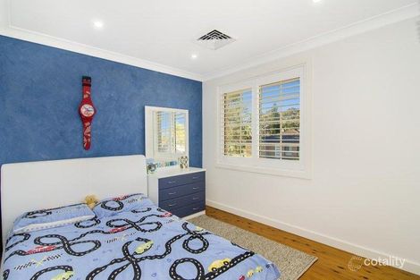 Property photo of 15 Arunta Avenue Green Valley NSW 2168