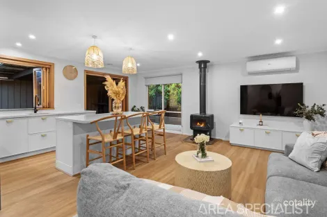 Property photo of 165 Centre Road Langwarrin VIC 3910