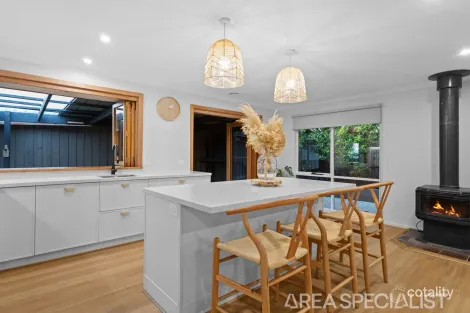 Property photo of 165 Centre Road Langwarrin VIC 3910