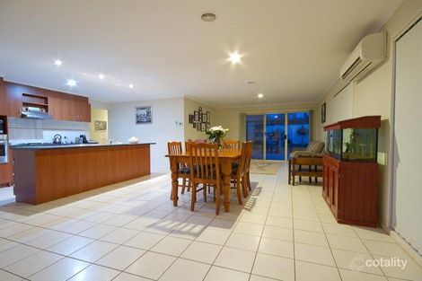 Property photo of 8 Fetlock Lane Cranbourne East VIC 3977