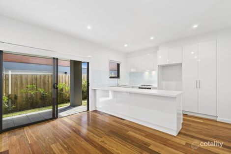 Property photo of 2/4 Prince Edward Avenue McKinnon VIC 3204