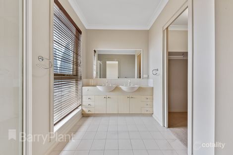 Property photo of 17 Robina Road Sydenham VIC 3037