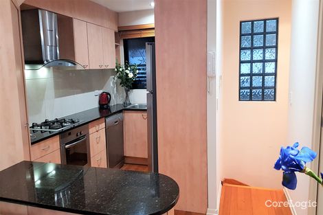 Property photo of 3/37 Sandford Street St Lucia QLD 4067