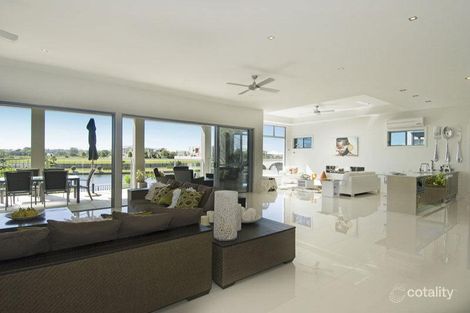 Property photo of 5013 Emerald Island Drive Carrara QLD 4211