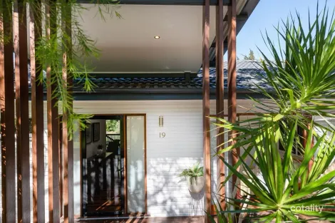 Property photo of 19 Noble Street Camp Hill QLD 4152