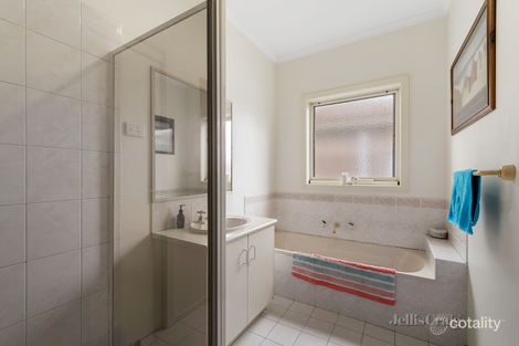 Property photo of 3/2 Bellevue Road Eltham VIC 3095