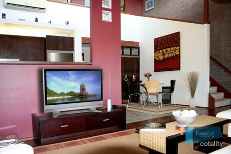 Property photo of 68 Barnet Close Phillip ACT 2606