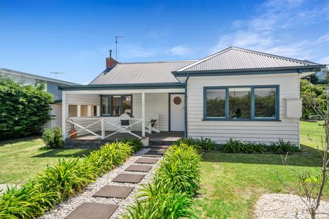 Property photo of 20 Heather Avenue Sorrento VIC 3943