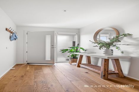 Property photo of 7 Little Ruby Street Preston VIC 3072