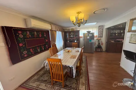 10 Tallowwood Ave, Casula, NSW 2170