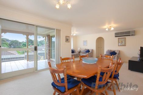 Property photo of 34 Camberwarra Drive Belmont North NSW 2280