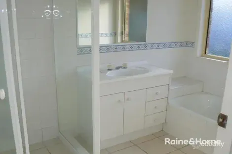 Property photo of 2 Hyperno Road Point Vernon QLD 4655