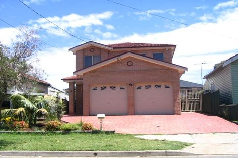 19 Mount Ave, Roselands, NSW 2196