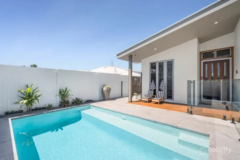 8 Dauntless Ave, Bli Bli, QLD 4560