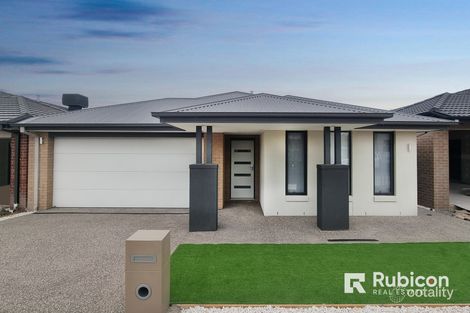 Property photo of 15 Bistre Road Tarneit VIC 3029