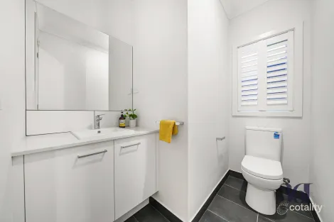 Property photo of 18 Tesla Road Rockbank VIC 3335