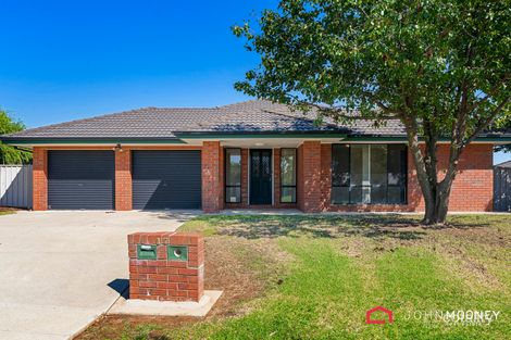 17 Kimba Dr, Glenfield Park, NSW 2650