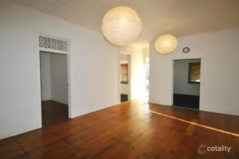 Property photo of 30 Archibald Street West End QLD 4101