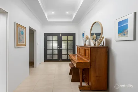 Property photo of 33 Lanyard Boulevard Geographe WA 6280